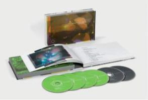 Berlinerphilharmonikerne spiller John Adams (4 CD plus 2 BluRay)